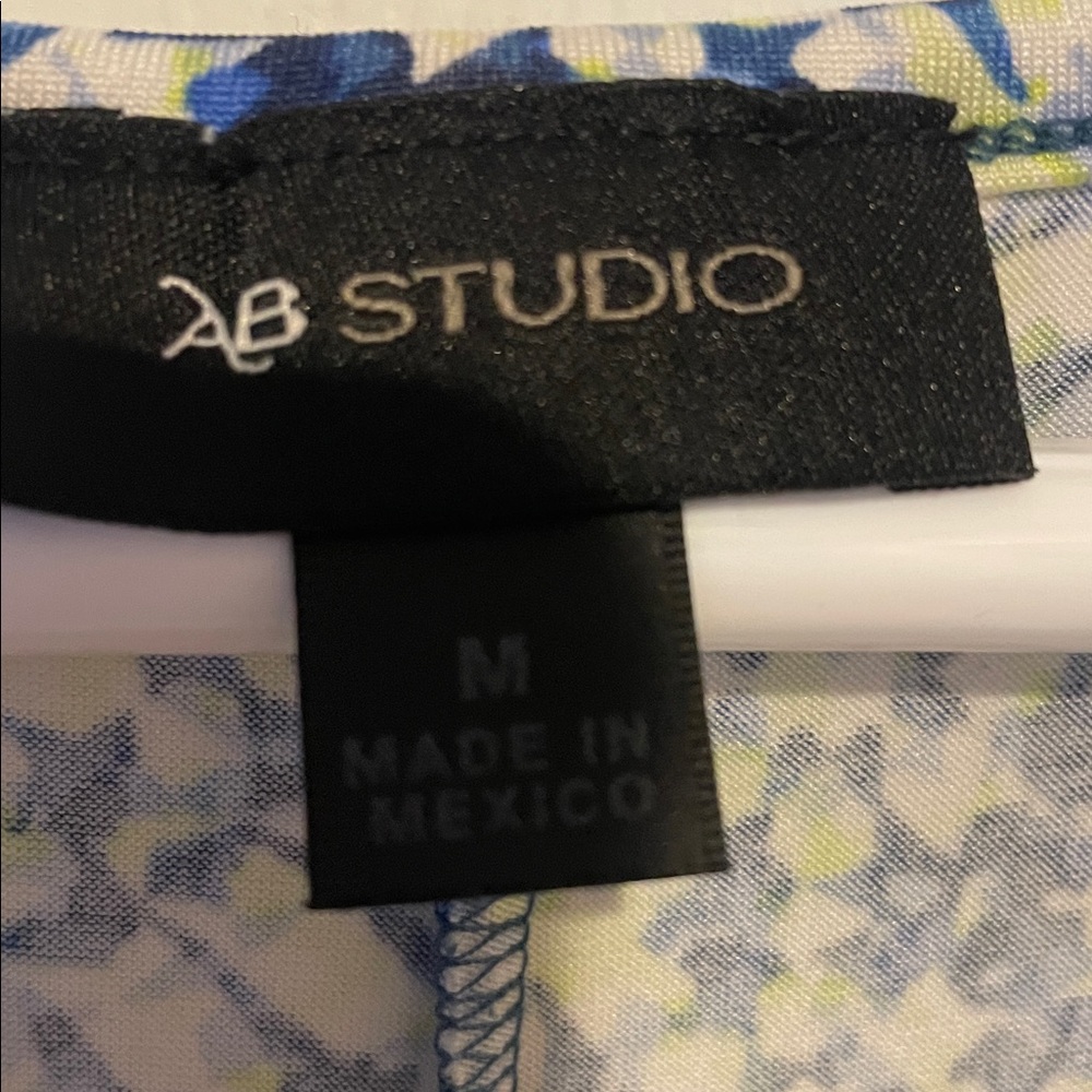 AB Studio Womens Short Sleeve Top Medium - Picture 2 of 9